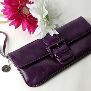 Lulus purple buckle clutch wrist strap 11x5"